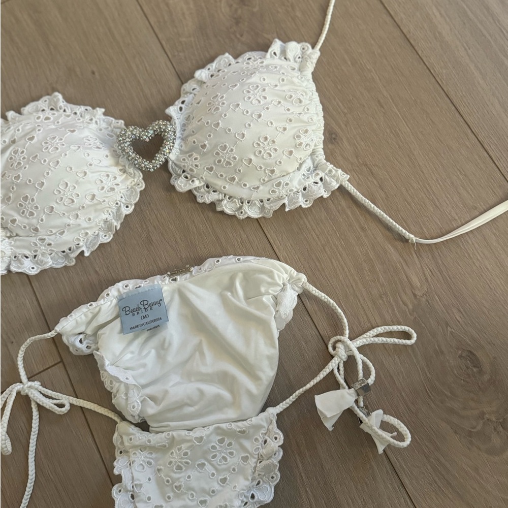 Beach Bunny All Eyes On Me White Eyelet Lace Bikini Set - Picture 8 of 9